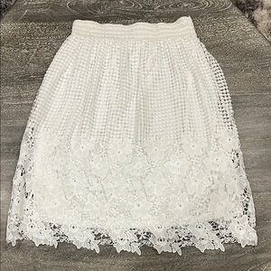 Elegant White Eyelet Lace Overlay Summer Skirt Size Medium